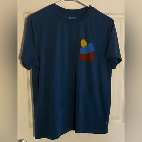 Fjallraven Walk With Nature Organic T-Shirt Size Medium - Picture 1 of 5